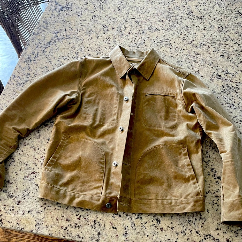 Excellent condition Rogue Territory Supply Jacket in waxed tan ridgeline
